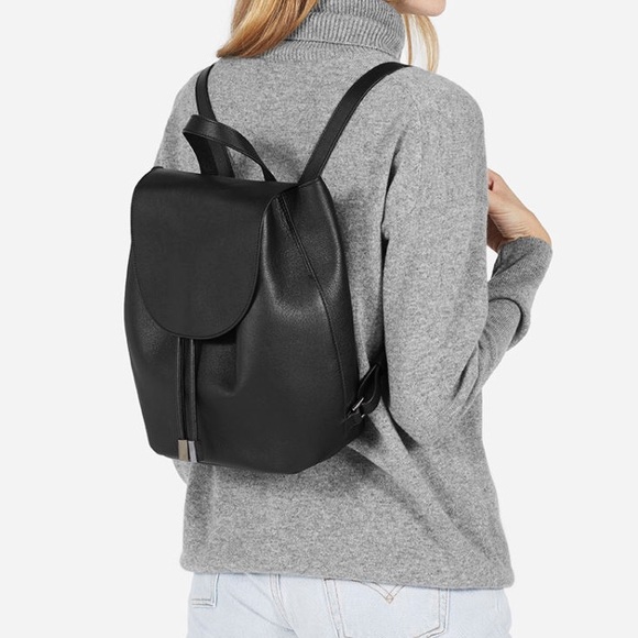 Everlane Petra Backpack - Picture 3 of 6